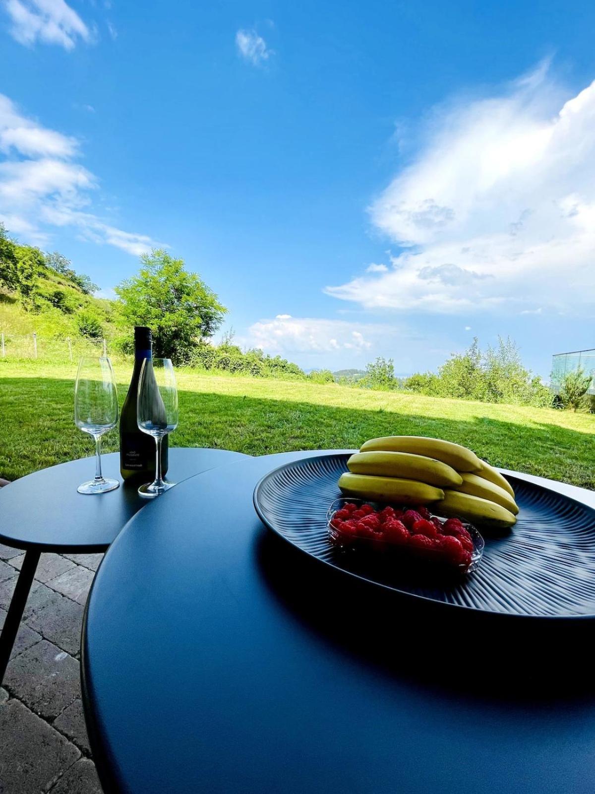 Apartament cu 2 dormitoare, cu privelişte spre oraş